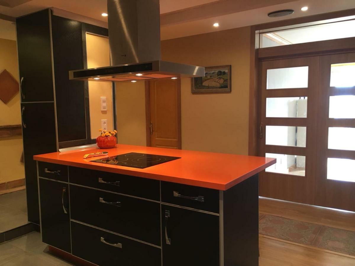 Piso Romantico Y Moderno En * Ronda